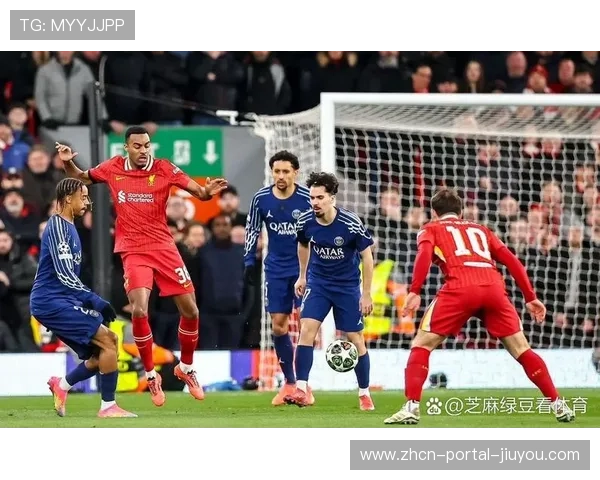 巴黎圣日耳曼登顶积分榜，多赛一场暂超朗斯